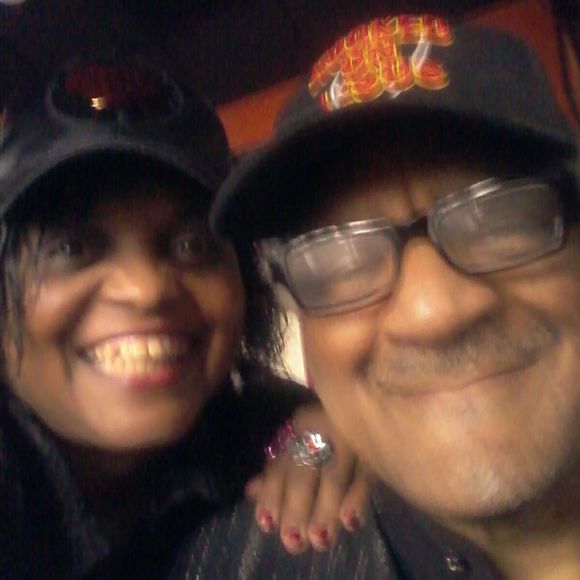 Meet your Posher, Mercedes - Picture 1 of 1